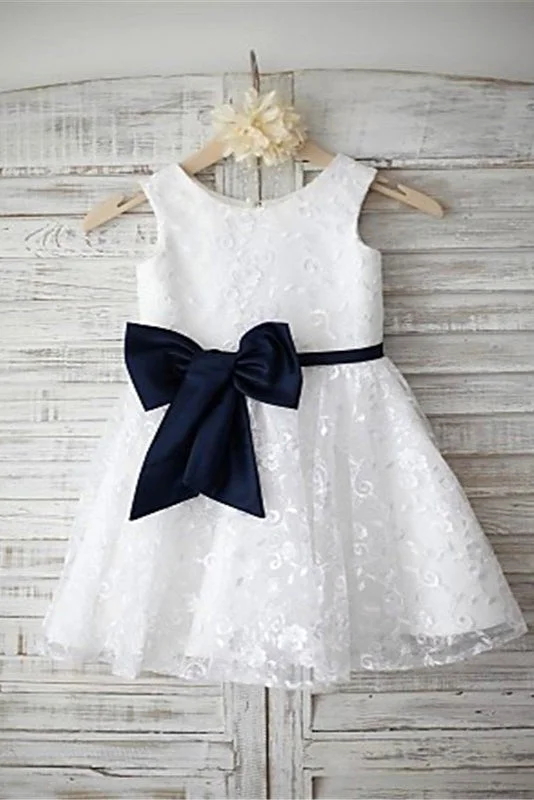 White A-line Scoop Sleeveless Bowknot Floor-Length Lace Flower Girl Dress OK725