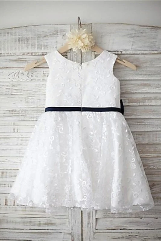 White A-line Scoop Sleeveless Bowknot Floor-Length Lace Flower Girl Dress OK725